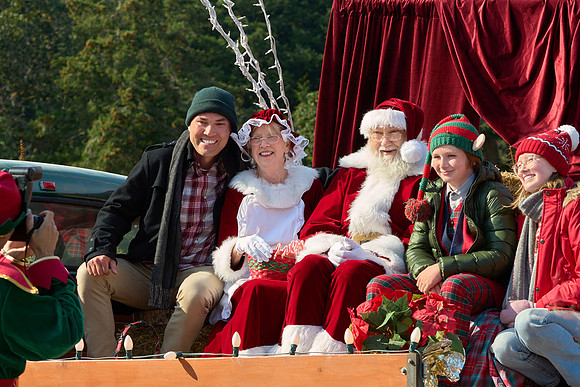 Christmas Under the Lights Final Image Assets